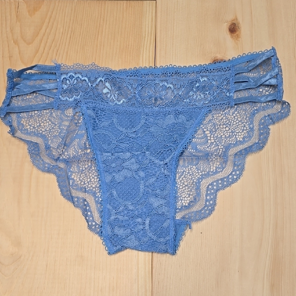 Knotty Size L Blue Lace Women's Panties